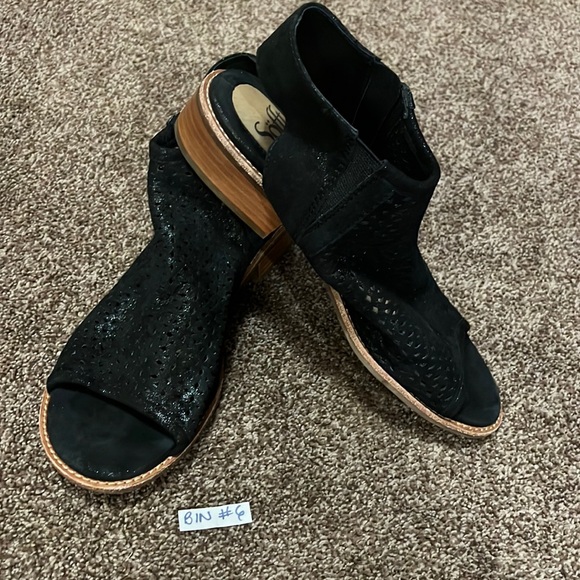 Sofft sandals with zipper. Size 7 1/2 - Picture 6 of 6